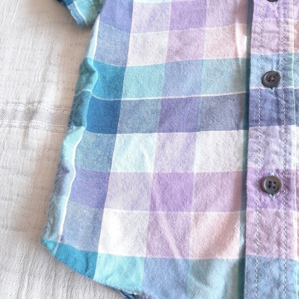 Cat & Jack Short Sleeve Plaid Button Up Shirt size 2T - Picture 4 of 5